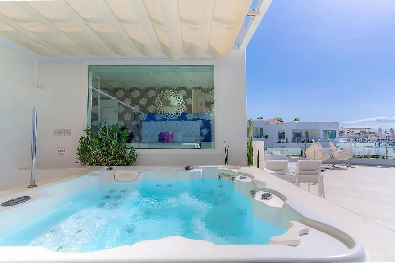 Hotel Lani'S Suites De Luxe - Adults Only Puerto del Carmen