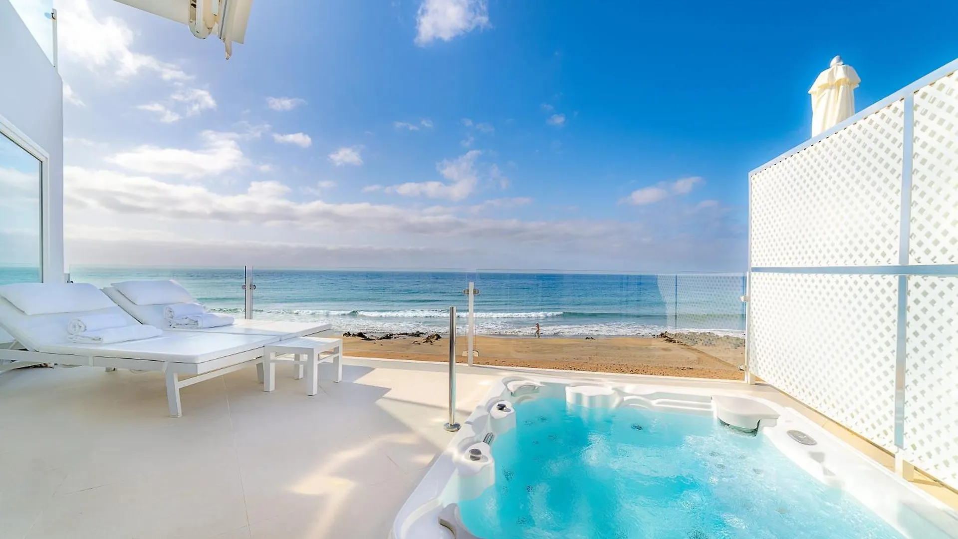 Lani'S Suites De Luxe - Adults Only Puerto del Carmen  5*, Puerto del Carmen (Lanzarote)