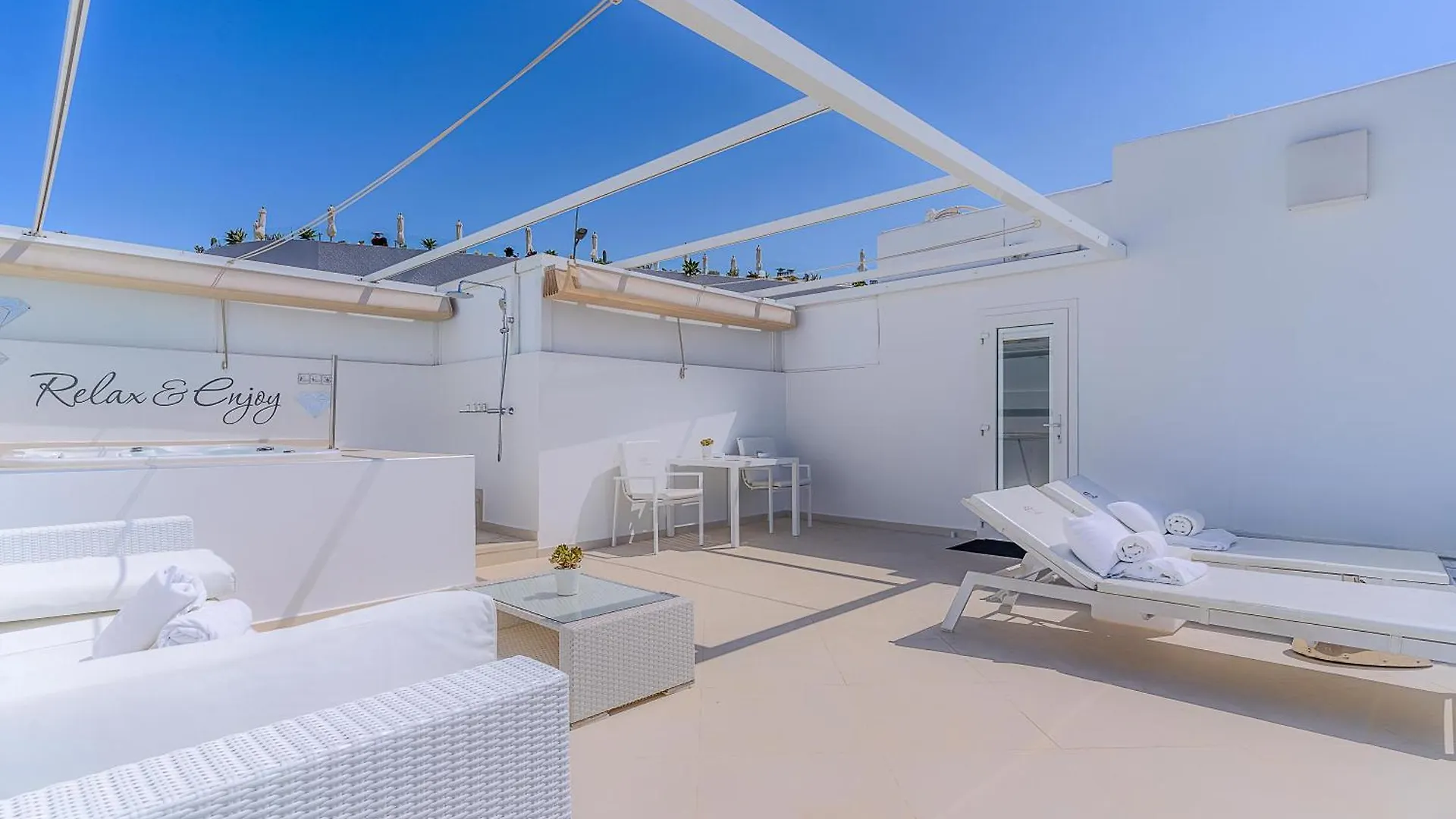 Lani'S Suites De Luxe - Adults Only Puerto del Carmen  Hotel