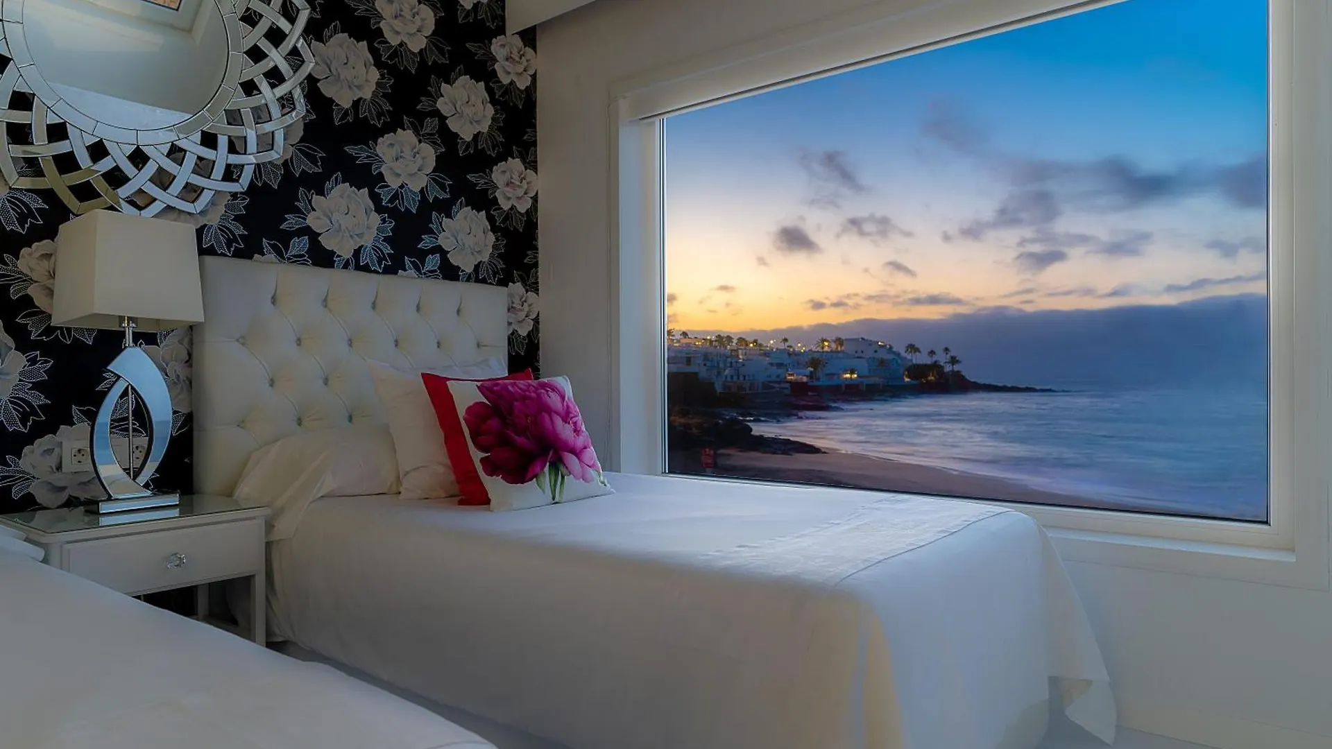 Lani'S Suites De Luxe - Adults Only Puerto del Carmen  Spanje