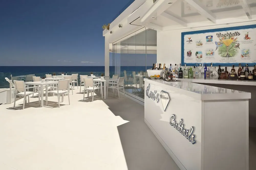 Lani'S Suites De Luxe - Adults Only Puerto del Carmen  5*, Puerto del Carmen (Lanzarote)